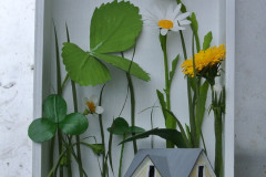House-series-HouseAmongstWildflowers_Papersculptureinshadowbox_6x9inches_2021